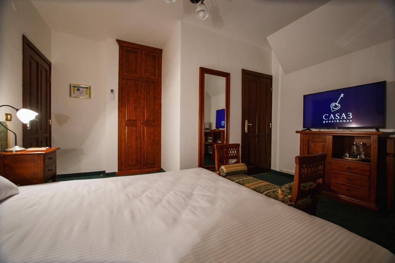 Casa 3 Guesthouse Oradea Bagian luar foto