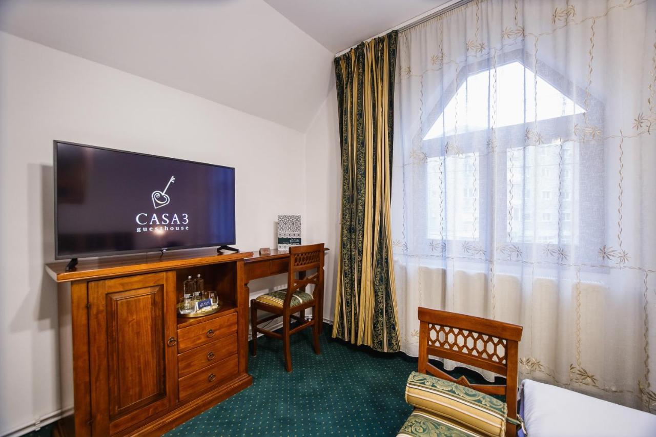 Casa 3 Guesthouse Oradea Bagian luar foto