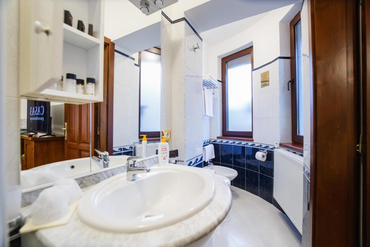 Casa 3 Guesthouse Oradea Bagian luar foto