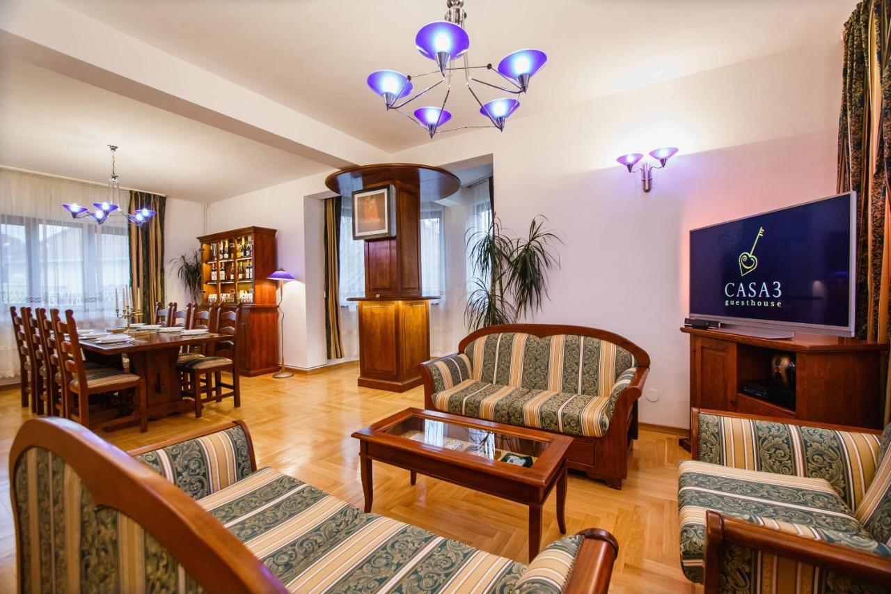 Casa 3 Guesthouse Oradea Bagian luar foto